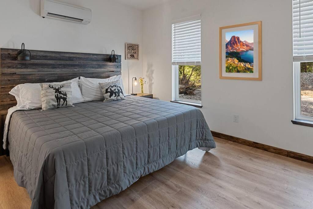 Luxe Mt. Rainier Lodge W/ Hot Tub-Ac-Game Room Ashford Εξωτερικό φωτογραφία