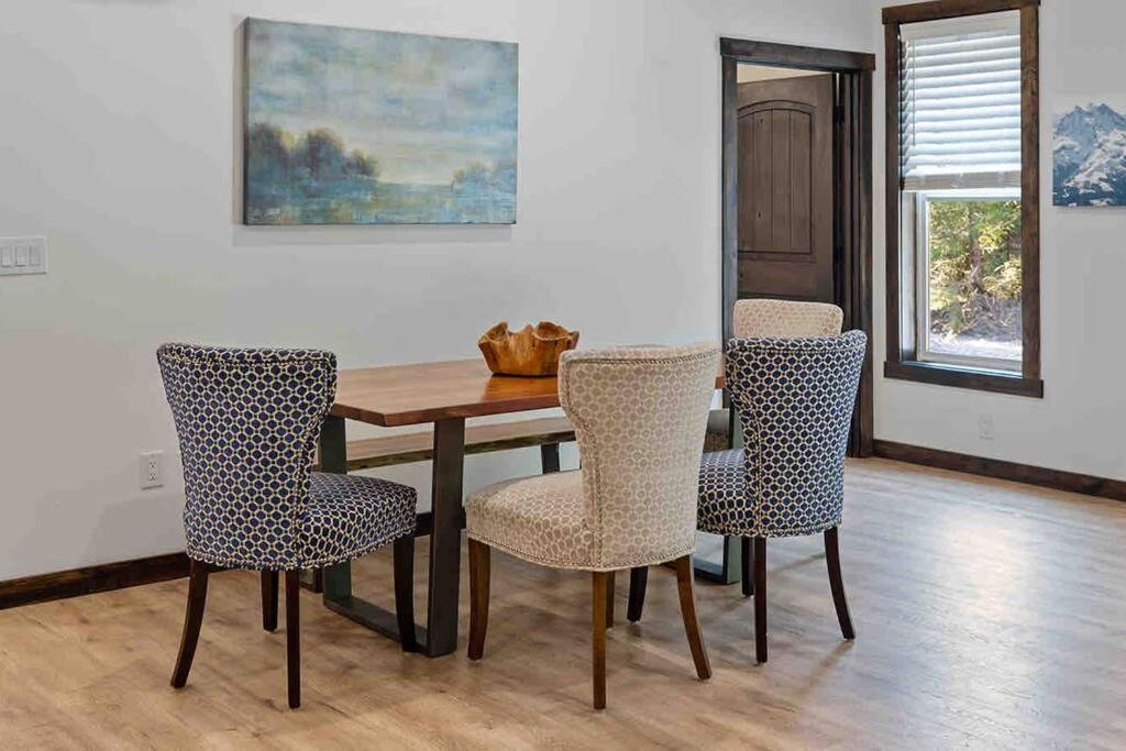 Luxe Mt. Rainier Lodge W/ Hot Tub-Ac-Game Room Ashford Εξωτερικό φωτογραφία