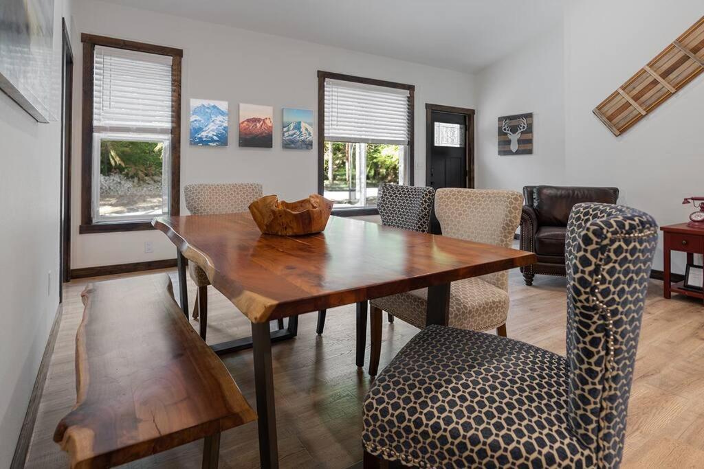 Luxe Mt. Rainier Lodge W/ Hot Tub-Ac-Game Room Ashford Εξωτερικό φωτογραφία