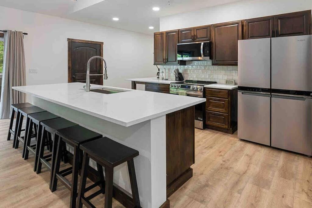 Luxe Mt. Rainier Lodge W/ Hot Tub-Ac-Game Room Ashford Εξωτερικό φωτογραφία